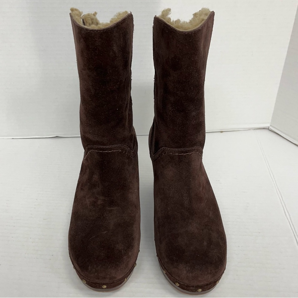 EUC UGG | Brown Suede Amoret Boots Clog Style #1003373 Size 7 - Picture 5 of 12